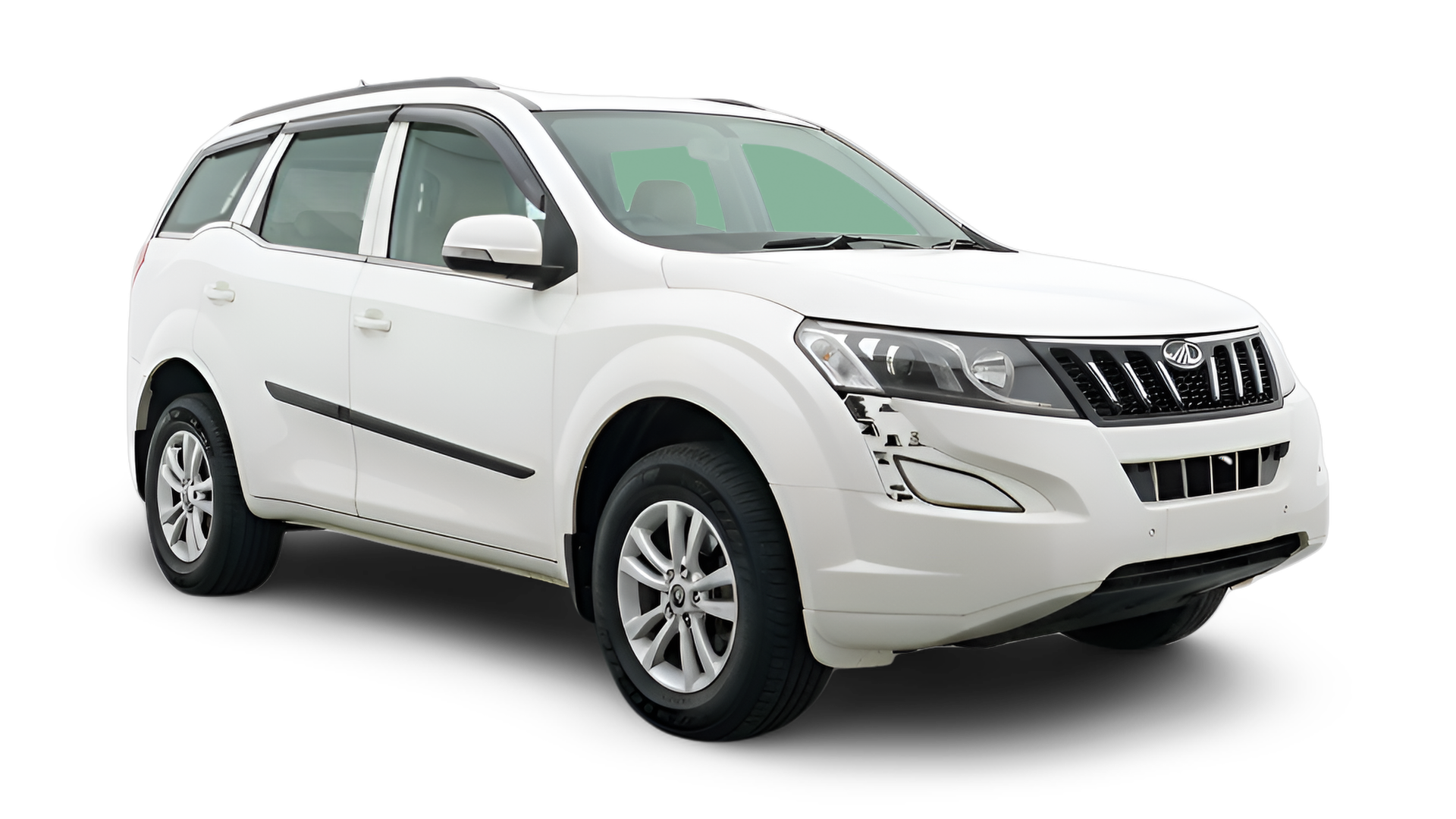 Mahindra XUV500-img